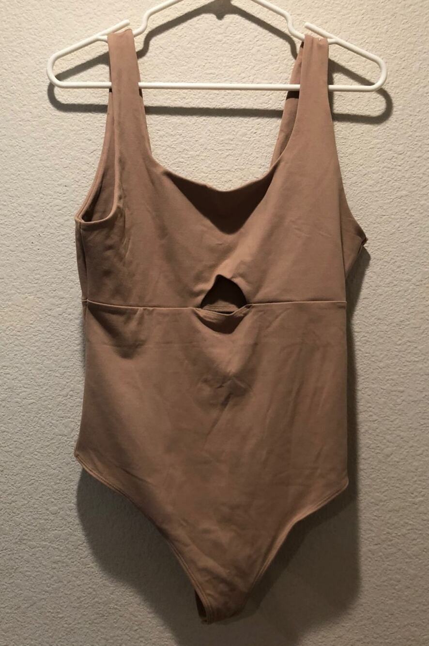 Abercrombie & Fitch NWT Tan Soft A&F Collection Keyhole Thong Bodysuit Size L
